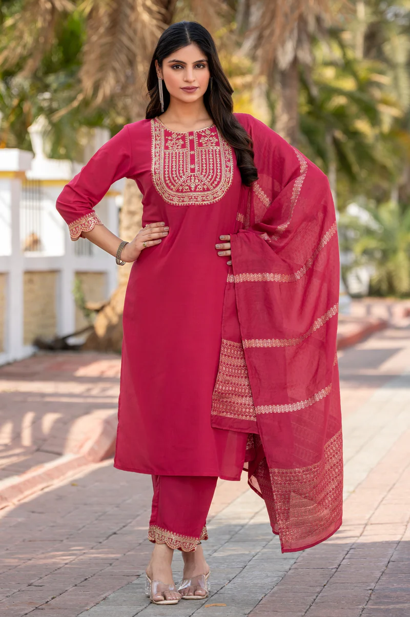 Dresoul Pink Cotton Blend Embroidered Kurta Set with Dupatta For Women