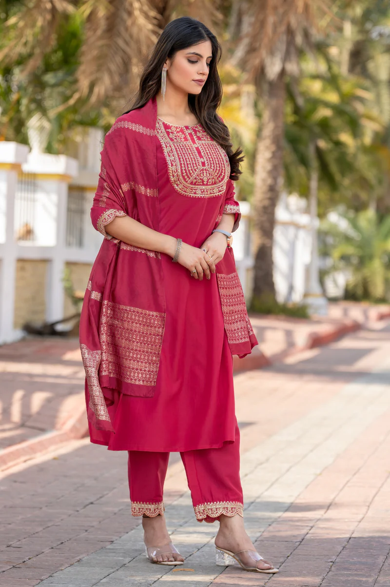 Dresoul Pink Cotton Blend Embroidered Kurta Set with Dupatta For Women